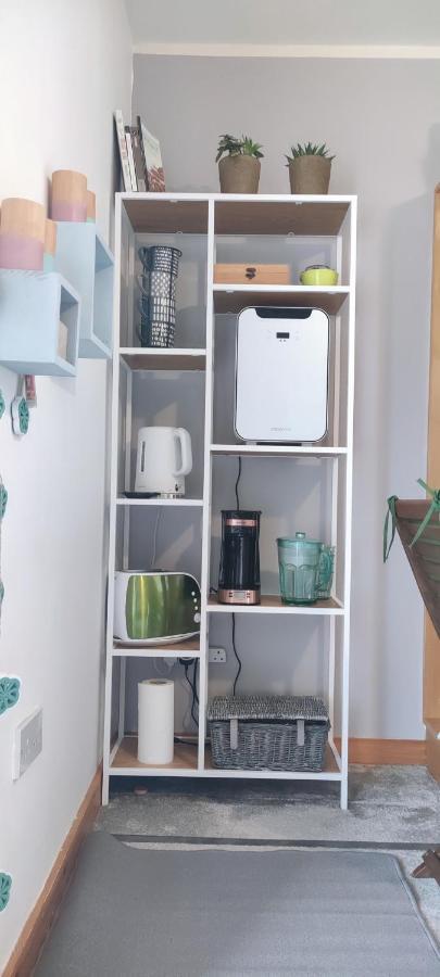 Joanna'S Studio , Key Locker By Whatsapp Own Entrance, Own Bathroom Youghal Luaran gambar