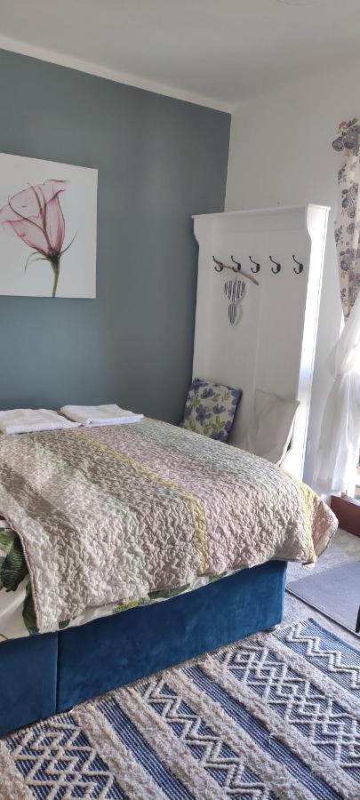 Joanna'S Studio , Key Locker By Whatsapp Own Entrance, Own Bathroom Youghal Luaran gambar
